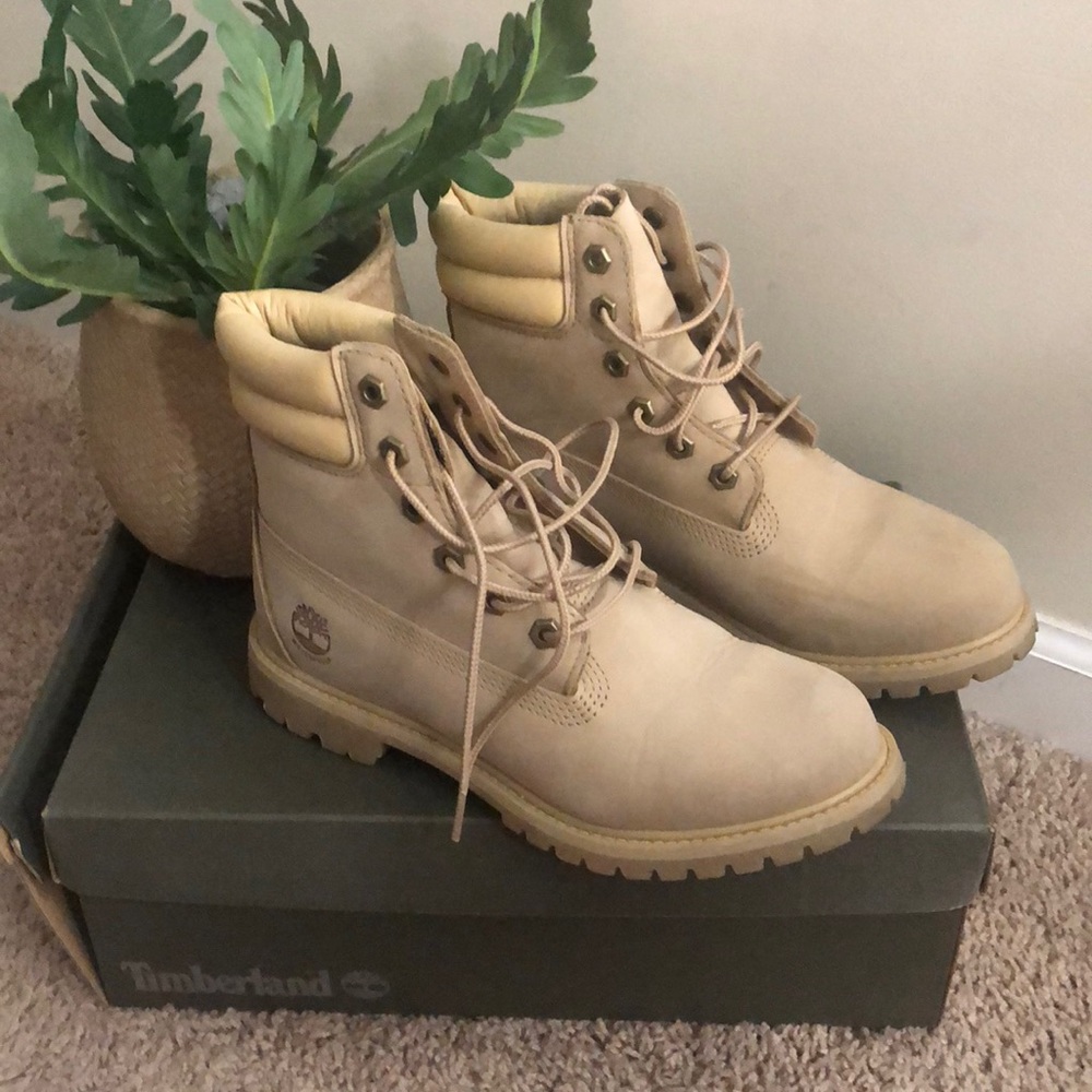 Tan timberlands